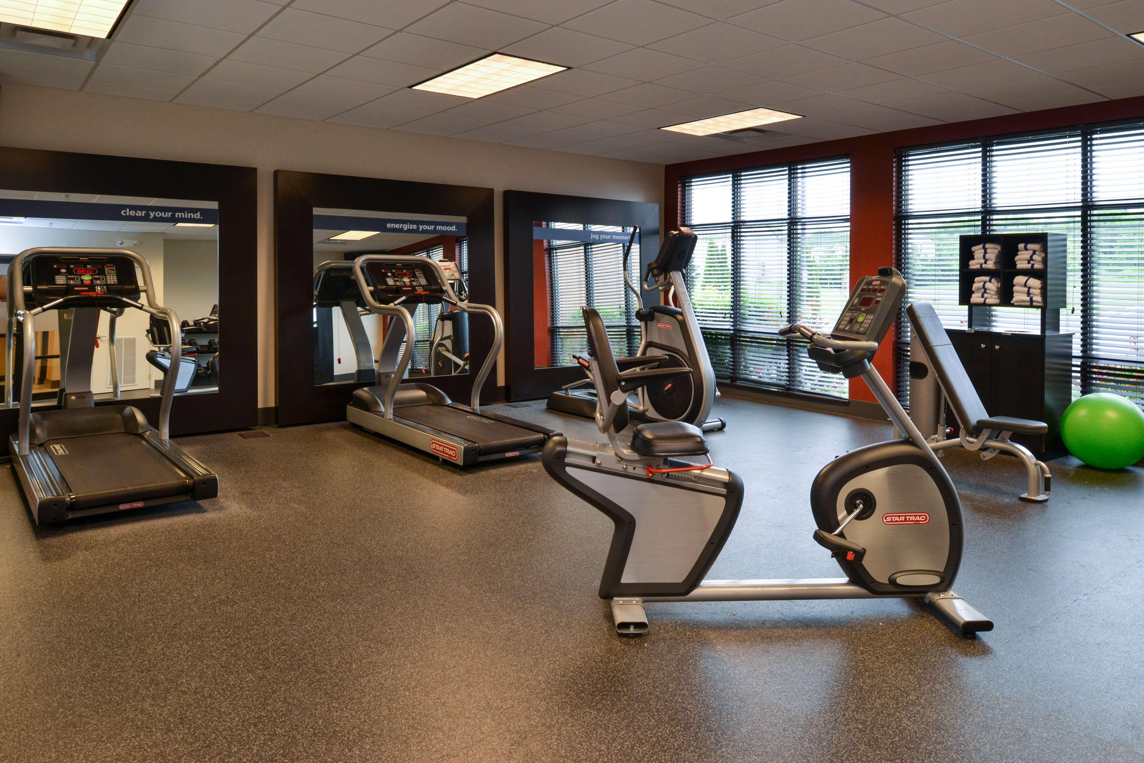 Hampton Inn Milford Exterior foto