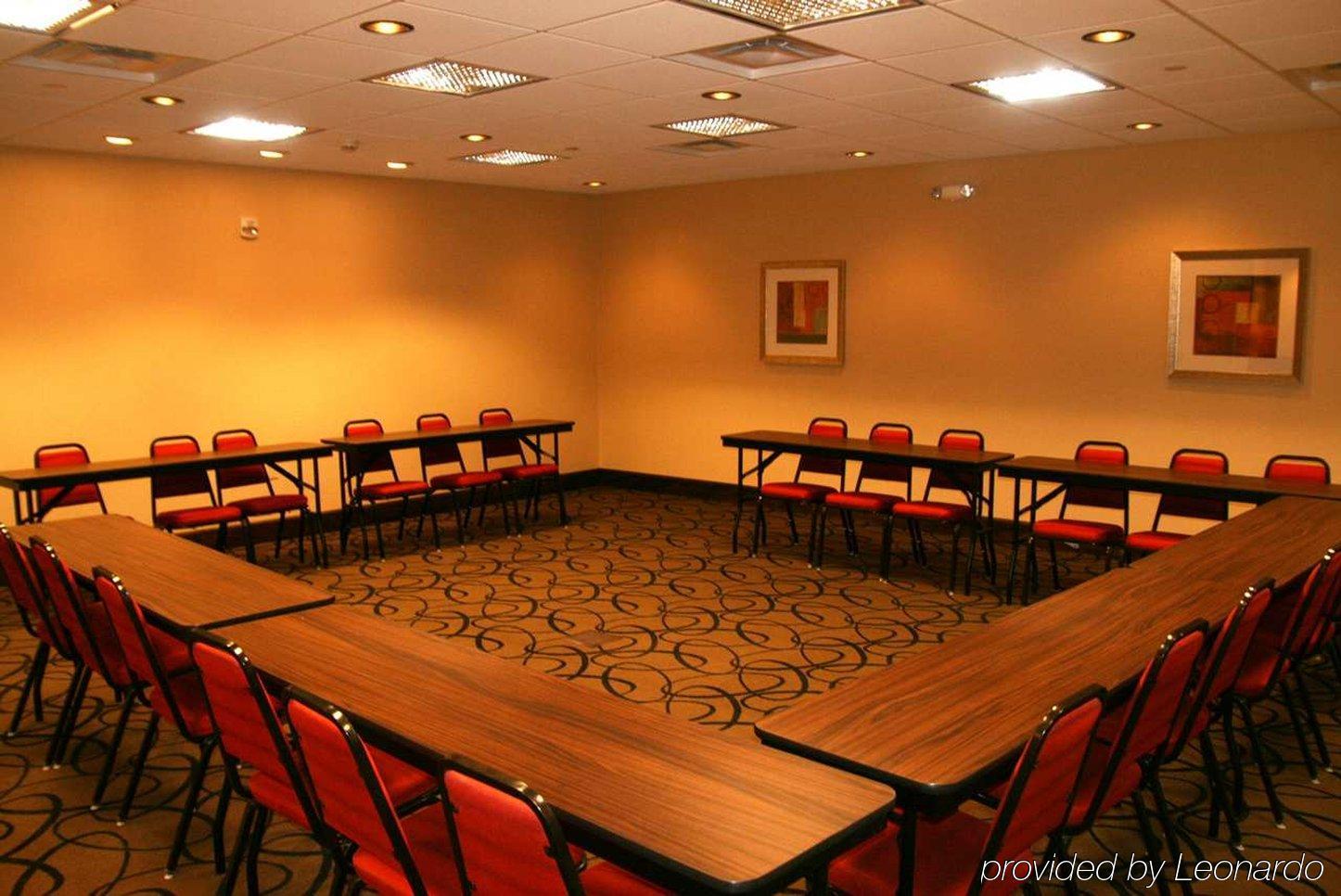 Hampton Inn Milford Einrichtungen foto